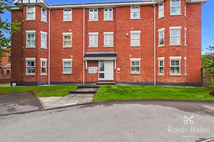 1 Bedroom Apartment For Sale In Foxendale Close, Northwich, Cheshire, CW8