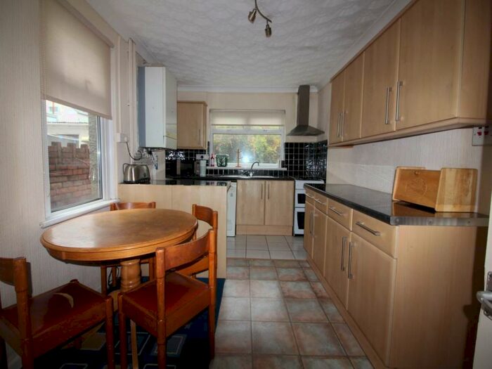 4 Bedroom House To Rent In Australia Road, Heath, CF14