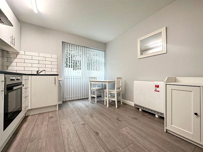 Studio To Rent In The Approach, Orpington, BR6
