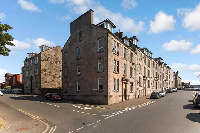 1 Bedroom Flat For Sale In Wellington Street, Greenock, Inverclyde, PA15