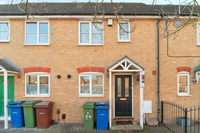 2 Bedroom House To Rent In Galleon Road, Chafford Hundred, RM16