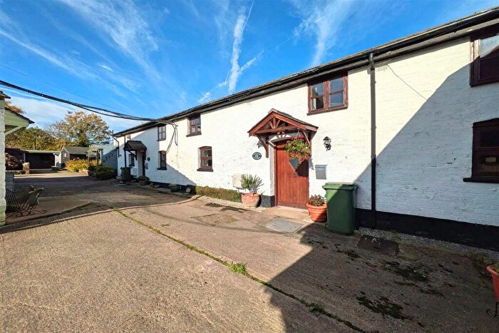 3 Bedroom Semi-Detached House To Rent In Ridge Road, Marple, Stockport, SK6