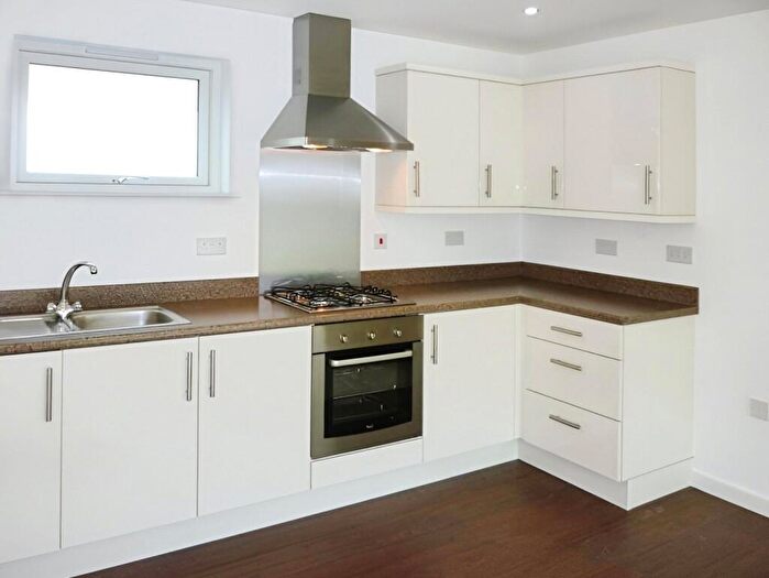 2 Bedroom Flat To Rent In South Street, St. Austell, Cornwall, PL25