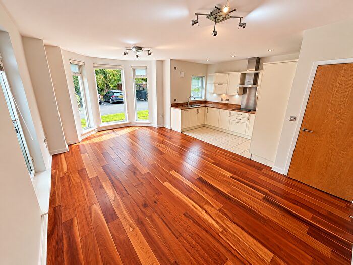 2 Bedroom Flat To Rent In Sandringham House, Harrogate Road, Leeds, LS17