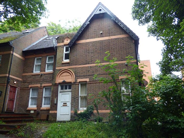 1 Bedroom Flat To Rent In Cresent Rise, LU2