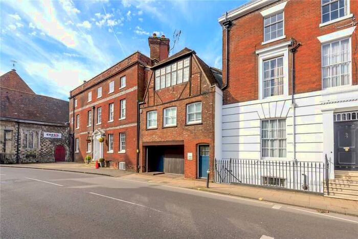 1 Bedroom Flat To Rent In Chesil Street, Winchester, Hampshire, SO23