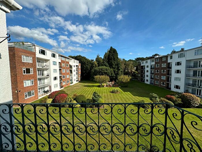 3 Bedroom Apartment To Rent In Avenue Court, Branksome Park, BH13