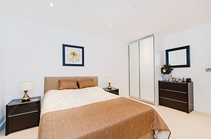 1 Bedroom Flat To Rent In Uxbridge Road, Ealing, London, W5