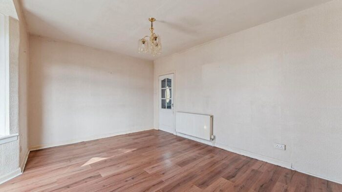 2 Bedroom Semi-Detached House For Sale In Curzon Street, Ruchill, Glasgow, G20