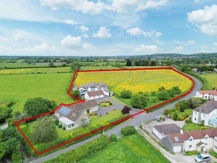 3 Bedroom Detached Bungalow For Sale In Brinsea Batch, Congresbury, Bristol, BS49