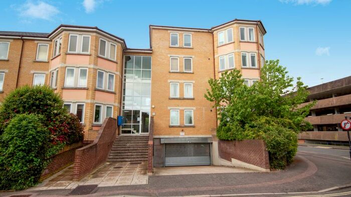 2 Bedroom Apartment To Rent In Tennyson Lodge, City Centre, OX1