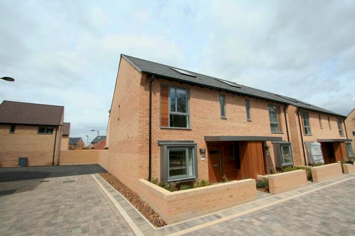 3 Bedroom Detached House To Rent In Old Mills Road, Trumpington, Cambridge, CB2