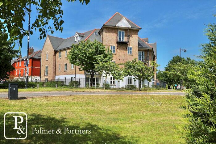 2 Bedroom Apartment For Sale In Alnesbourn Crescent, Ipswich, Suffolk, IP3
