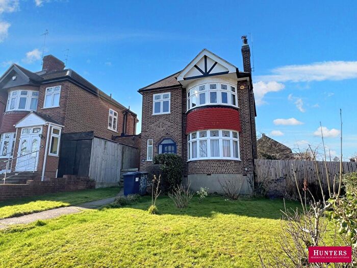 3 Bedroom Maisonette To Rent In Brunswick Park Road, Brunswick Park, London, N11