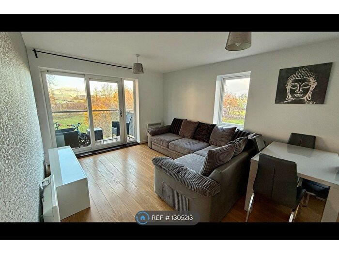 2 Bedroom Flat To Rent In Clydesdale Way, Belvedere, DA17