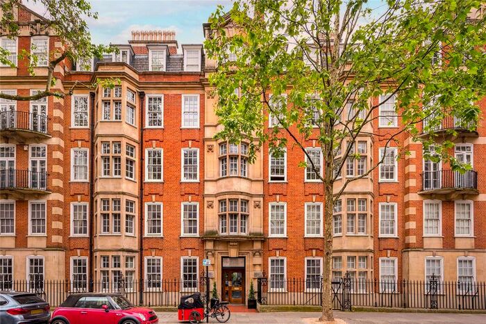 4 Bedroom Flat To Rent In Old Brompton Road, Earls Court, SW5