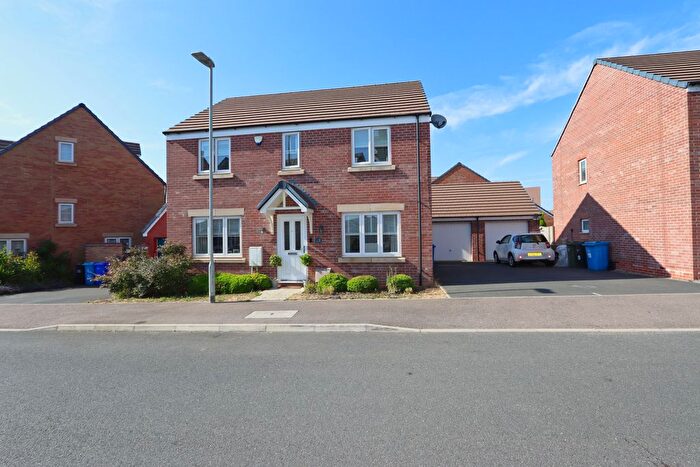 3 Bedroom Detached House For Sale In Bowman Road, Weldon, NN17
