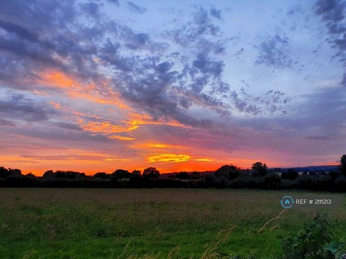 3 Bedroom Semi-Detached House To Rent In Appledore Drive, Coventry, CV5