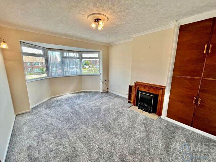 1 Bedroom Maisonette To Rent In Blake Gardens, Dartford, DA1