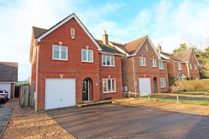 4 Bedroom Detached House To Rent In Honeysuckle Gardens, Everton, Lymington, SO41