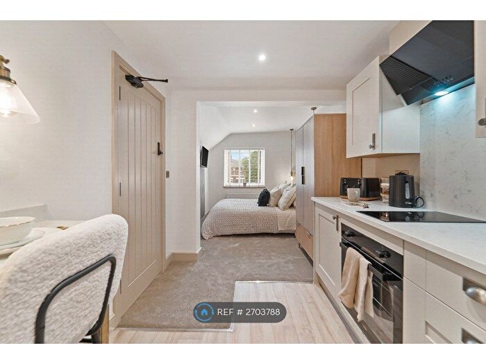 Studio To Rent In London Road, Alvaston, Derby, DE24