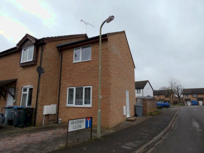 1 Bedroom House To Rent In Heather Close, Carterton, Oxon, OX18