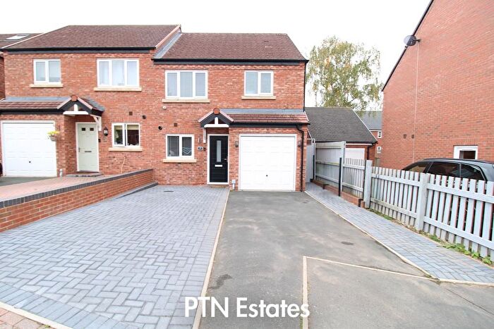 3 Bedroom Property For Sale In Guardians Walk, Wordsley, DY8