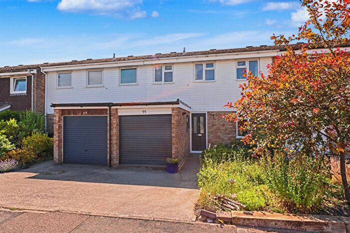 3 Bedroom Terraced House For Sale In Highfield Road, Tring, HP23