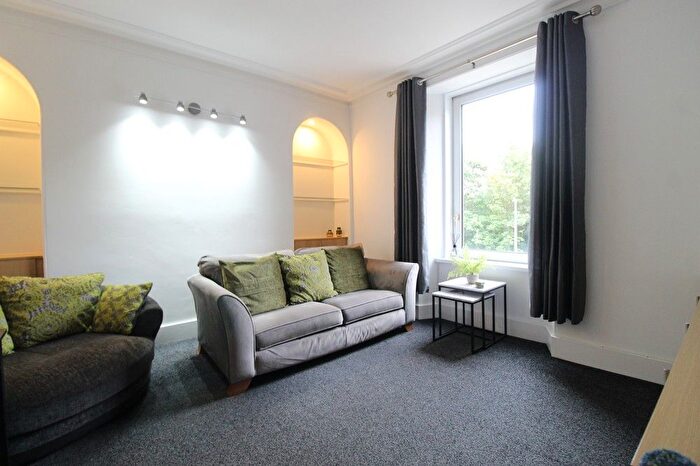 1 Bedroom Flat To Rent In Chestnut Row, L, AB25