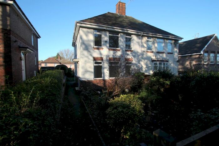 3 Bedroom Semi-Detached House To Rent In Deep Lane, Sheffield, S5