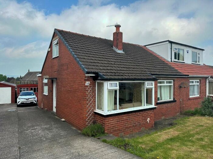 3 Bedroom Semi-Detached Bungalow To Rent In Greenacre Park, Rawdon, Leeds, LS19