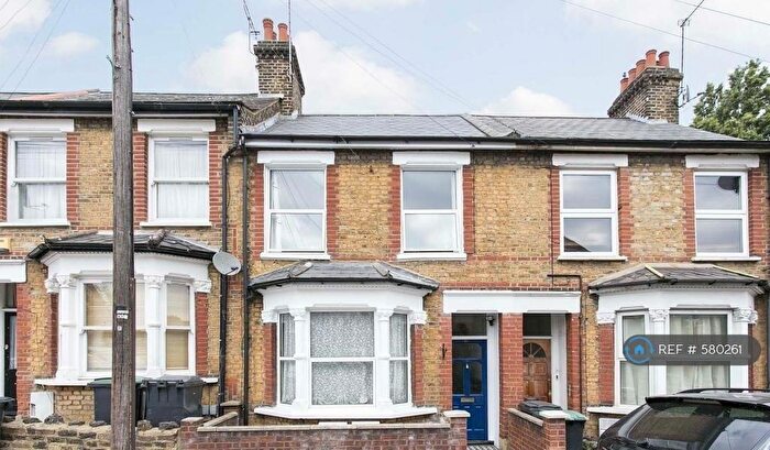 2 Bedroom Flat To Rent In Steele Road, Tottenham, N17