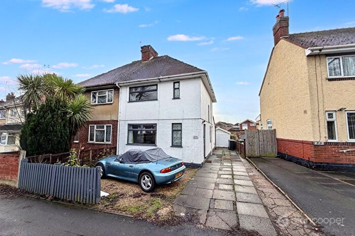 3 Bedroom Semi Detached House For Sale In Tomkinson Road, Stockingford, Nuneaton, CV10