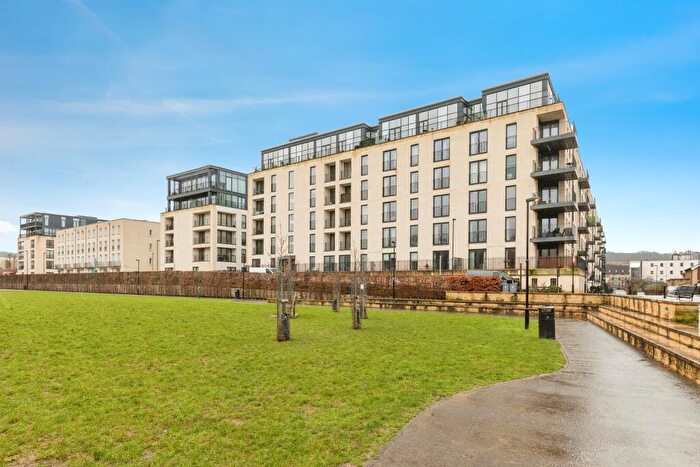 2 Bedroom Apartment For Sale In Midland Road, Bath, BA2