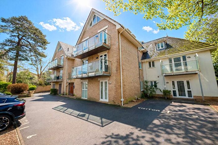 2 Bedroom Flat To Rent In Bournemouth Road, High Point, BH14