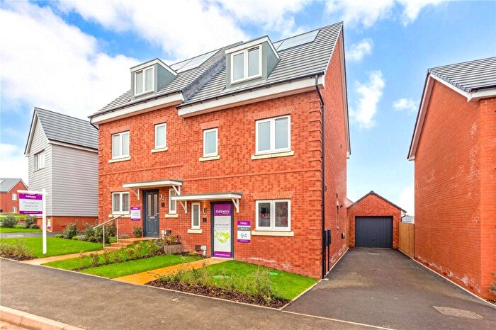 3 Bedroom Semi-Detached House For Sale In Whitford Heights, Whitford Road, Bromsgrove, Worcestershire, B61