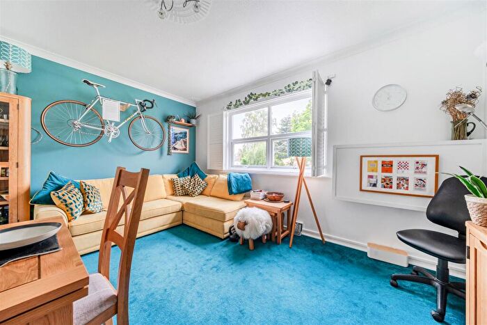 1 Bedroom Flat For Sale In Mill Lane, Wareham, BH20 - Photo 5