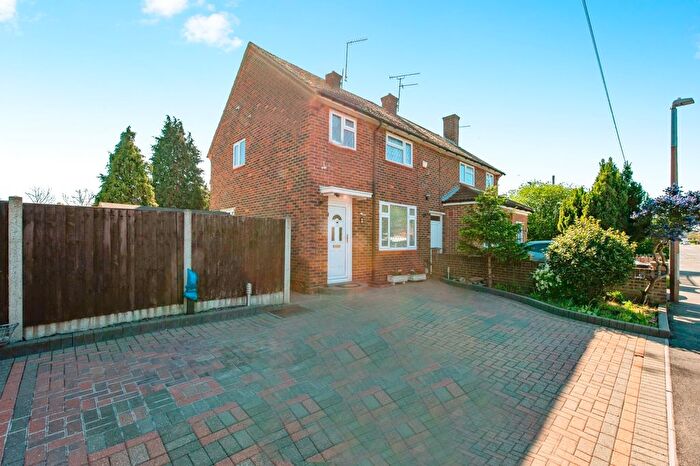 3 Bedroom End Of Terrace House For Sale In Araglen Avenue, South Ockendon, Essex, RM15