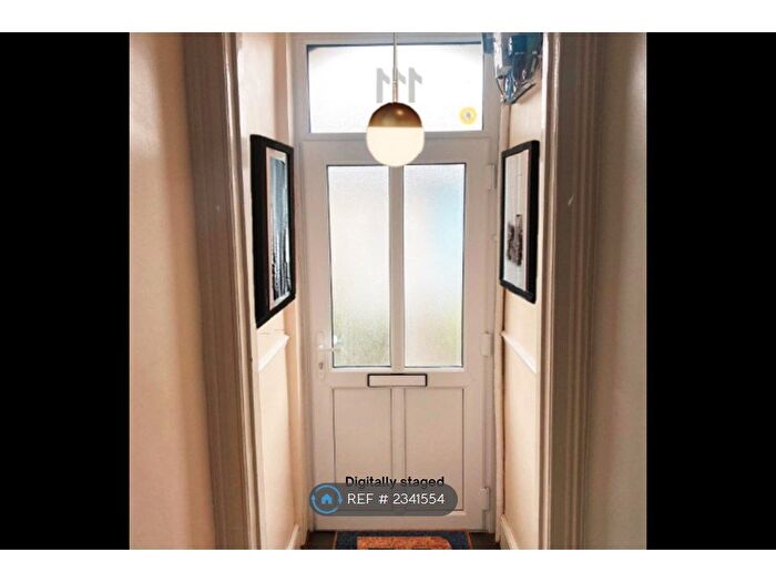 4 Bedroom Terraced House To Rent In King Edwards Road, Swansea, SA1