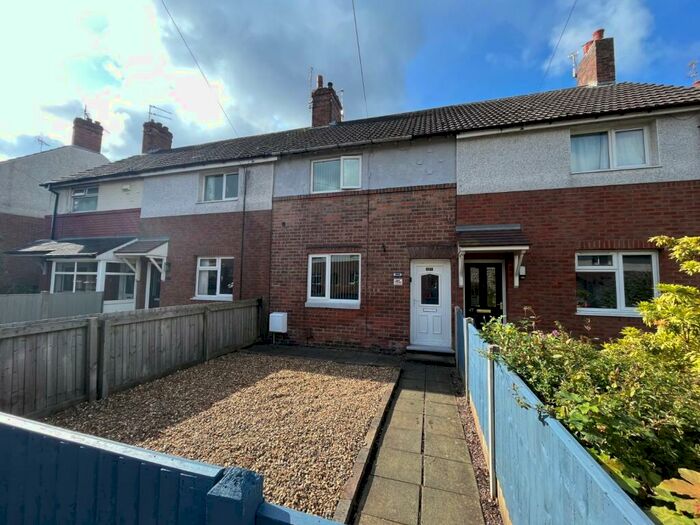 2 Bedroom House To Rent In Hassam Avenue, Newcastle, Staffordshire, ST5