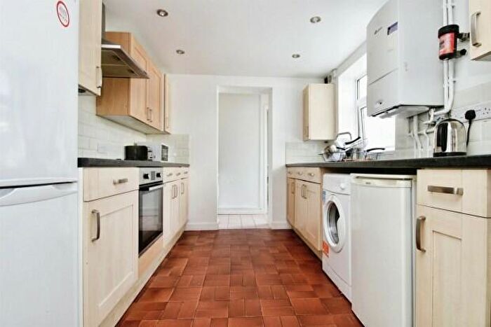 5 Bedroom Terraced House To Rent In Cathays Terrace Cardiff, CF24
