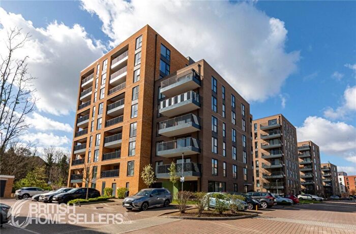 2 Bedroom Apartment For Sale In Bowen Drive, London, SE7