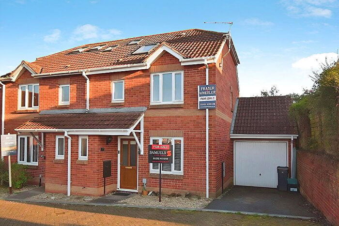 4 Bedroom Semi-Detached House For Sale In Sentrys Orchard, Exminster, Exeter, EX6