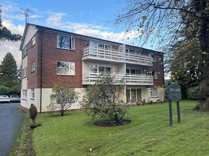 2 Bedroom Apartment To Rent In Pedmore - Pine Court, Redlake Road, DY9