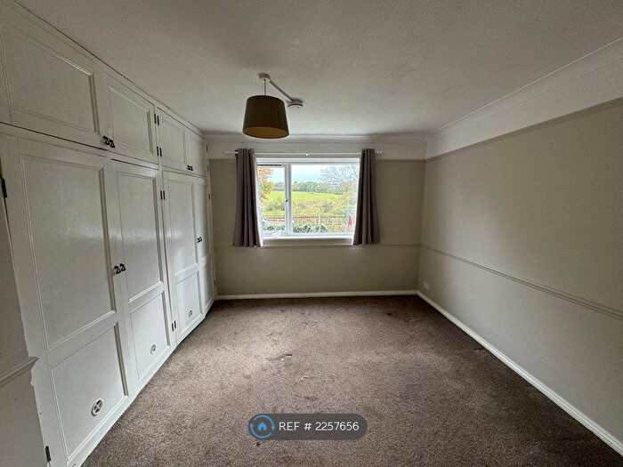 2 Bedroom Flat To Rent In Woodcock Close, Colchester, CO4