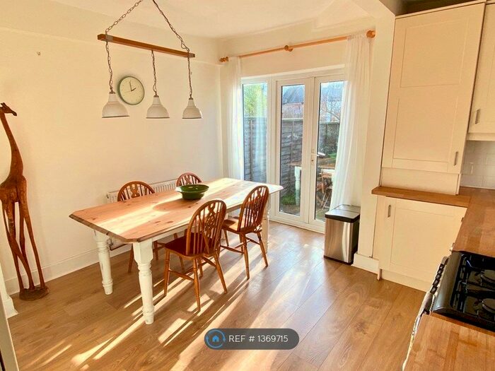 1 Bedroom Maisonette To Rent In Kettering Street, London, SW16