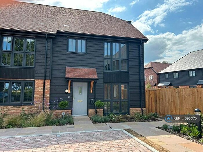 3 Bedroom End Of Terrace House To Rent In Winterberry Avenue, High Halstow, ME3