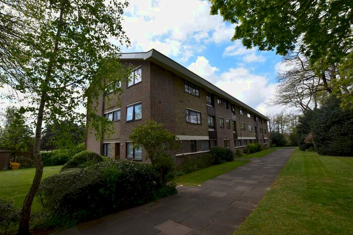 1 Bedroom Flat To Rent In Imber Court, Greenacres, Eltham, SE9