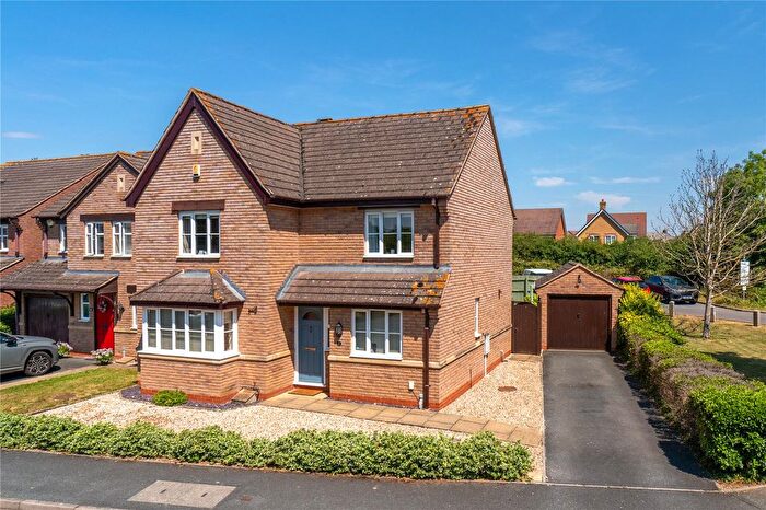 4 Bedroom Detached House For Sale In Stephenson Way, Honeybourne, Worcestershire, WR11