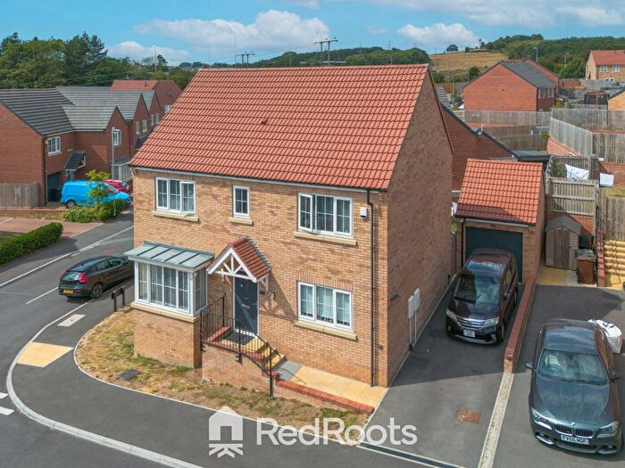 4 Bedroom Detached House To Rent In Wise Crescent, Morley, LS27